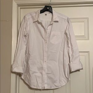 Uniqlo Women’s Fitted Button Up M